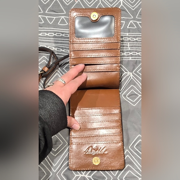 Patricia Nash Farleigh Leather Phone Crossbody In Signature Map Print - Picture 3 of 7